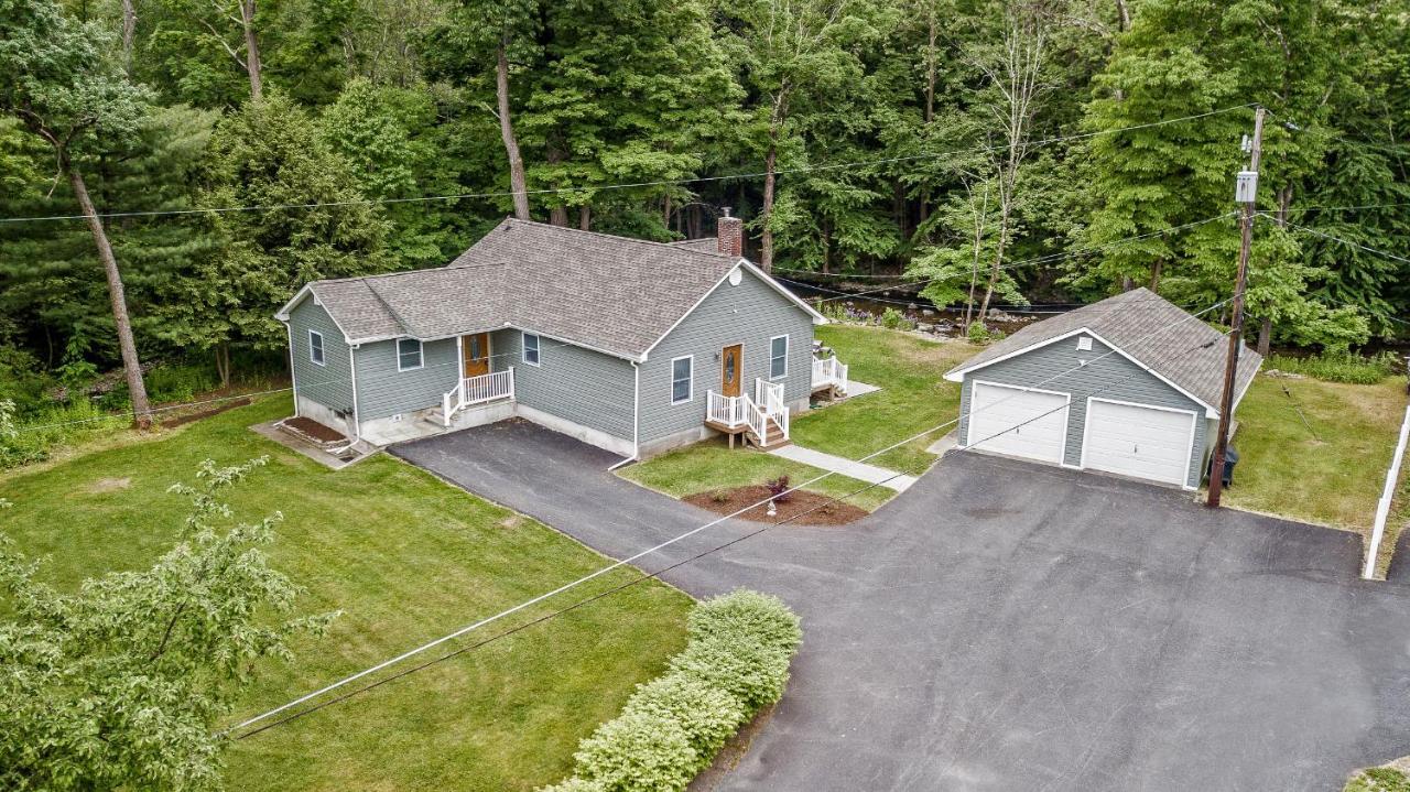 Cabin By The Creek With Private Creek Access Tannersville Εξωτερικό φωτογραφία