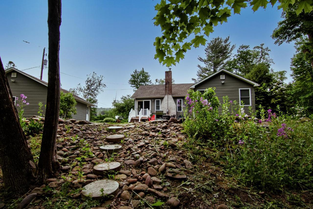 Cabin By The Creek With Private Creek Access Tannersville Εξωτερικό φωτογραφία