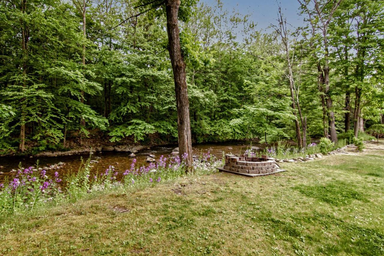 Cabin By The Creek With Private Creek Access Tannersville Εξωτερικό φωτογραφία