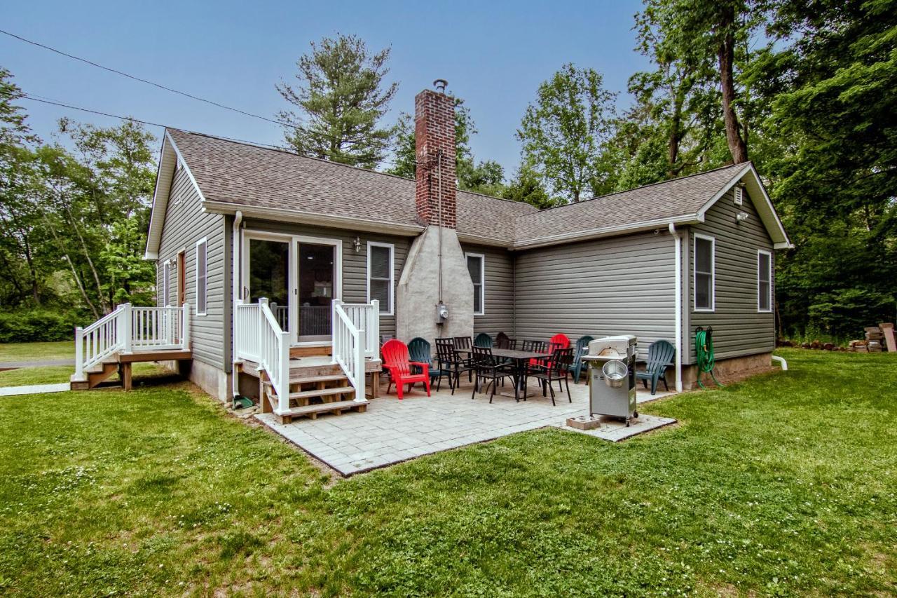 Cabin By The Creek With Private Creek Access Tannersville Εξωτερικό φωτογραφία